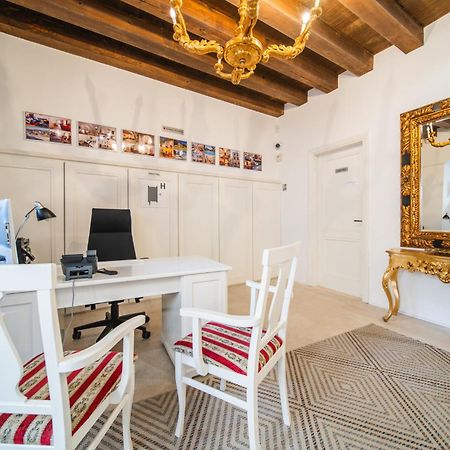 Sunce Palace Apartments With Free Offsite Parking Дубровник Екстериор снимка