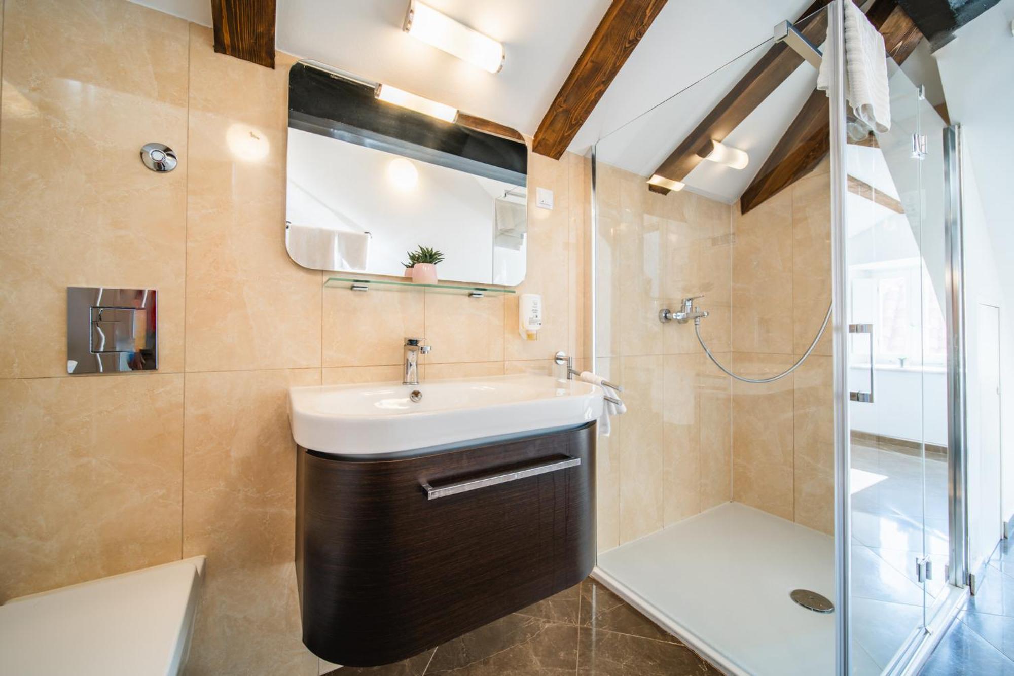 Sunce Palace Apartments With Free Offsite Parking Дубровник Екстериор снимка