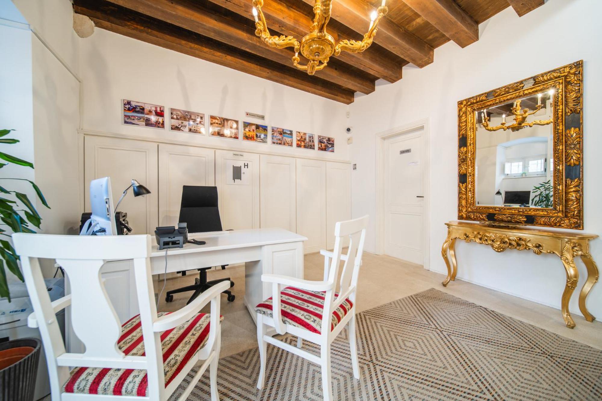 Sunce Palace Apartments With Free Offsite Parking Дубровник Екстериор снимка